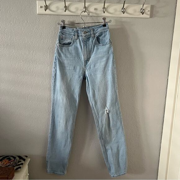 Levi's 70's High Slim Straight Jeans in Marin Hits Wash - Picture 3 of 10